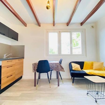 Appartement cosy avec jardin chaleureux Laon Extérieur photo