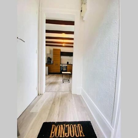 Appartement cosy avec jardin chaleureux Laon Extérieur photo
