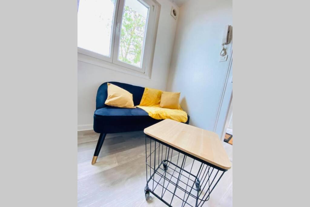 Appartement cosy avec jardin chaleureux Laon Extérieur photo